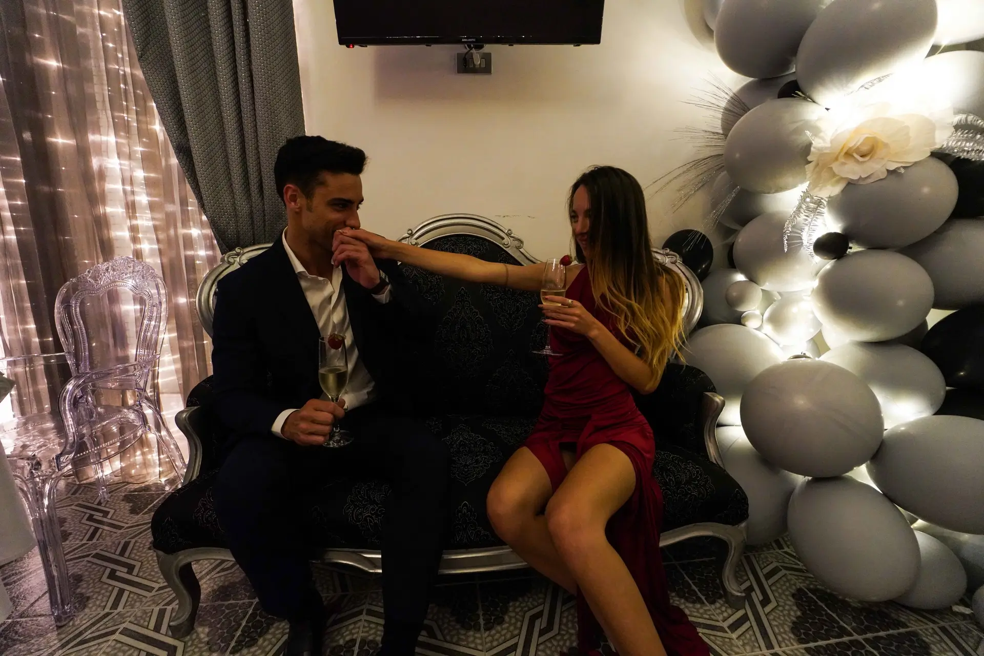 relax-bbilsognodipandora-amore-suite-afrodite-vasca-idromassaggio-regalo-coppia-intimita-momento-indmenticabile-anniversario-compleanno-3